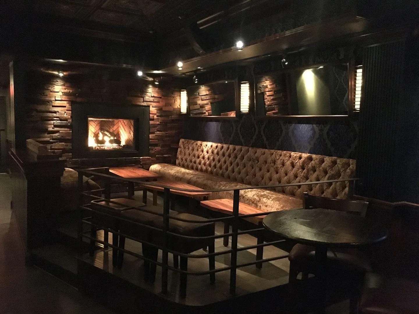 DrYnk Bar & Lounge